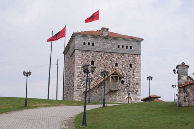 Kosova sot shënon 24-vjetorin e Epopesë së Dukagjinit