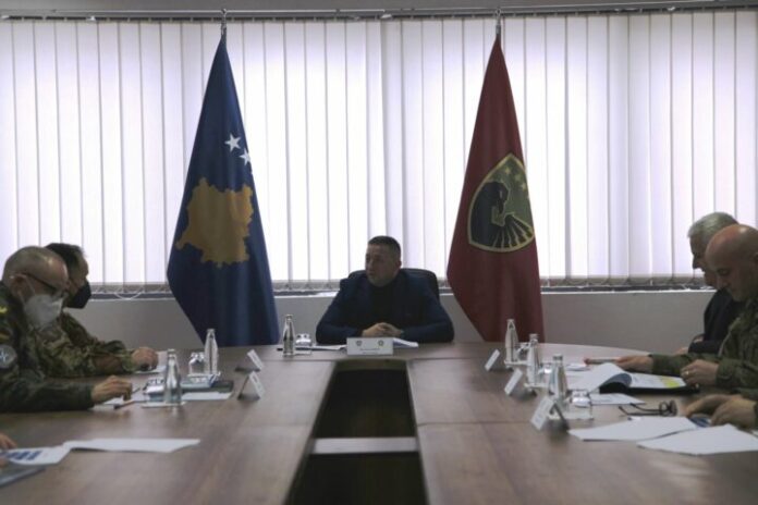 Ministri i Mbrojtjes zhvillon takime për ‘Planin e Reagimit Kombëtar’