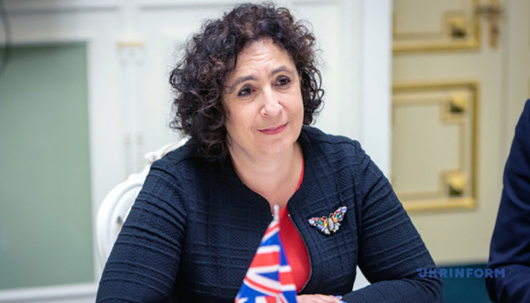 Ambasadorja e Britanisë së Madhe largohet nga Ukraina