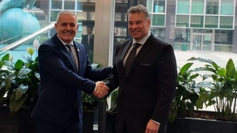 Escobar: SHBA-ja mbështet plotësisht sovranitetin dhe integritetin territorial të Kosovës