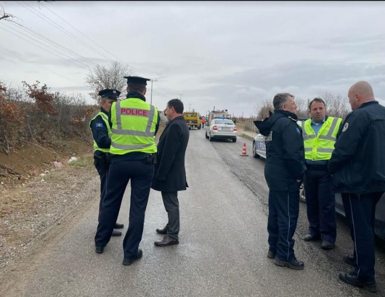 Kryetari i Malishevës i ngushëllon familjet e dy të vdekurve, të cilët humbën jetën në aksidentin e sotëm