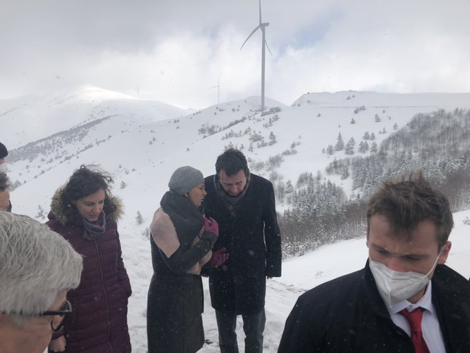 Kurti e kryediplomatja gjermane ‘mërdhihen’ në Shalë të Bajgorës – FOTO