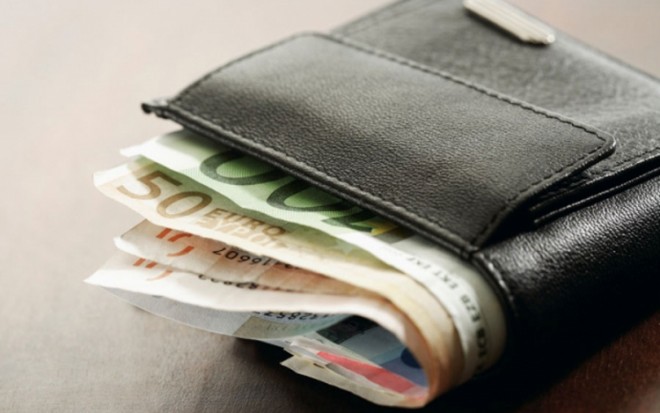 Shqiptarët nuk udhëtojnë shumë jashtë, sa para i merr Shqipëria nga turizmi?