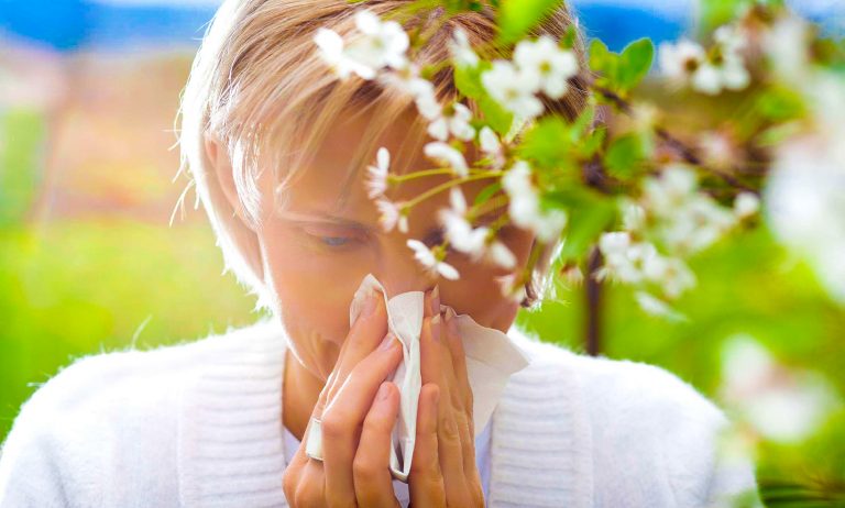 Si t’i parandaloni alergjitë në ditët e pranverës?