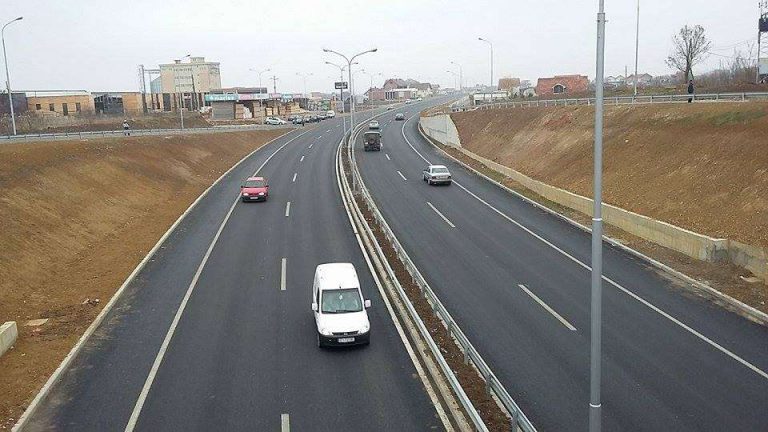 Ministria njofton se do të mbyllet për dy ditë një pjesë e rrugës Prishtinë-Mitrovicë