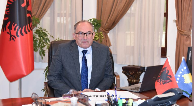 Kryetari Totaj prezanton Raportin 100 ditor të punës