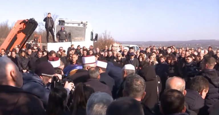 I jepet lamtumira e fundit Haki Rugovës