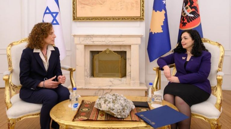 Osmani kërkon nga ambasadorja izraelite heqjen e vizave për kosovarët