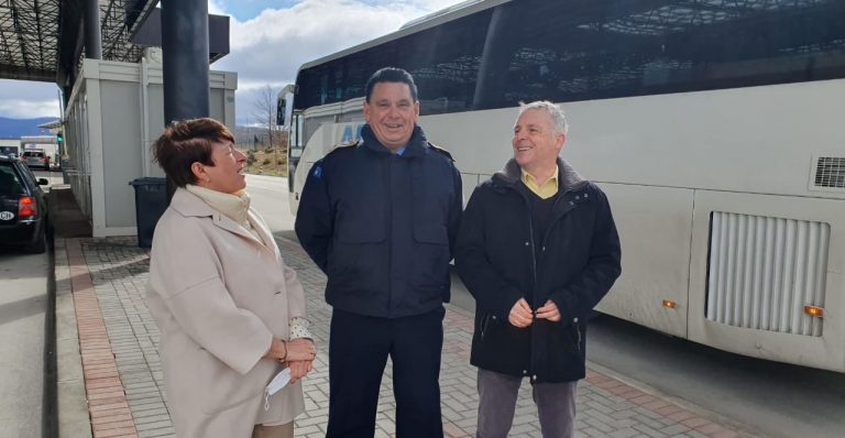 Rohde nga Merdari: Autoritetet kosovare dhe serbe po u mundësojnë votuesve kalim të lehtë në kufij