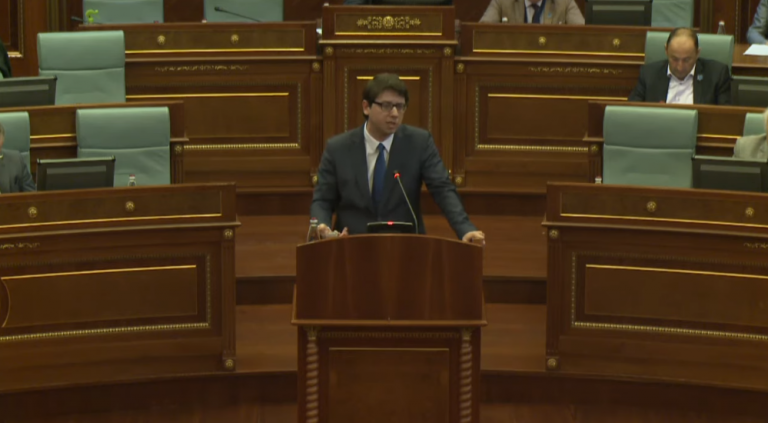 Murati: Paga minimale do të rregullohet shpejt, kemi paguar borxhe të vitit 2011