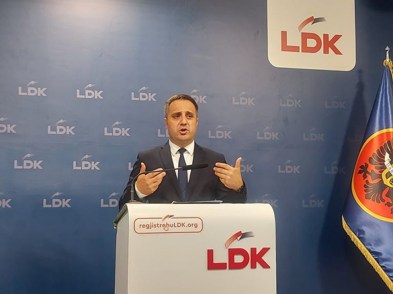 LDK: Qeveria Kurti po i kap institucionet e drejtësisë, po anashkalohet Komisioni i Venecias