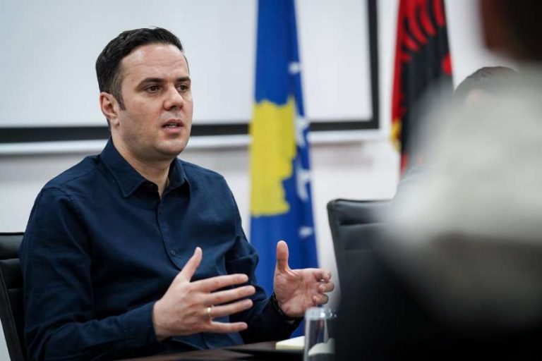 Abdixhiku: Demokracia vdes kur shkelja e Kushtetutës bëhet standard