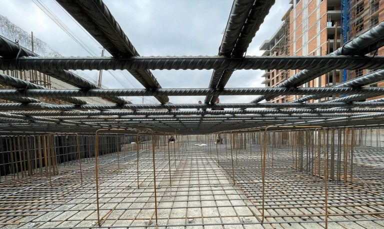 Shtrenjtohen banesat në Kosovë, mbi 200 euro më shumë për metër katror