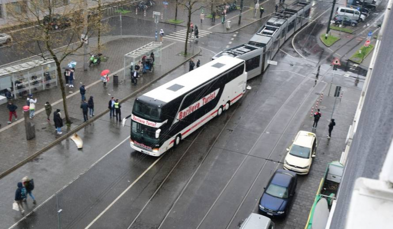 “Barileva Turist” tregon si ndodhi aksidenti mes autobusit dhe tramvajit në Gjermani