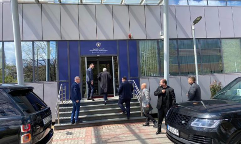 Gjenerali amerikan Wesley Clark në Prishtinë, pritet të takohet me Kurtin, Mehajn e Sveçlën