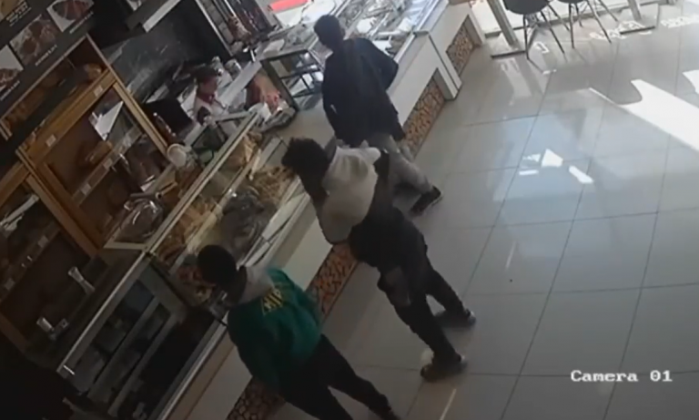 Tre romë e vjedhin arkën e ndihmave në një furrë në Prishtinë