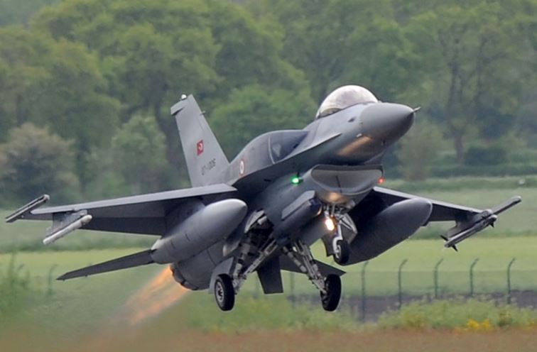 Turqia nis ofensivë të re kundër rebelëve kurdë në Irak