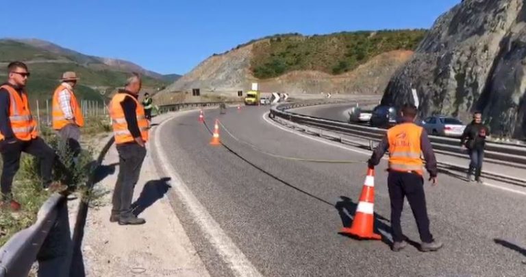 Aksidenti tragjik i merr jetën të riut në Rrugën e Kombit