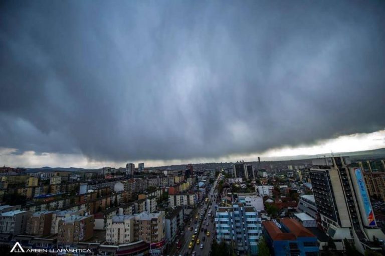 Kanalizimi pezullon parashikimin e motit