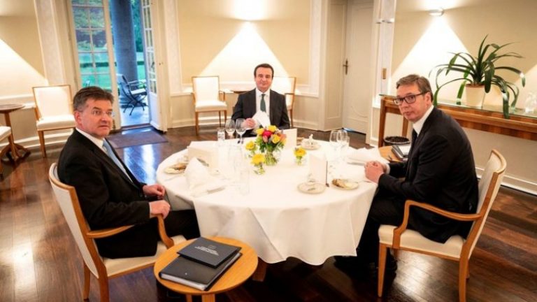 ​Mëdyshje për vazhdimin e mandatit të Lajçak, dy vite pa progres në dialog