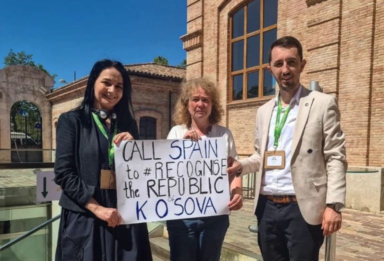 Pacolli dhe Rahimaj bashkë me deputeten austriake thirrje nga Valencia që Spanja ta njohë Kosovën