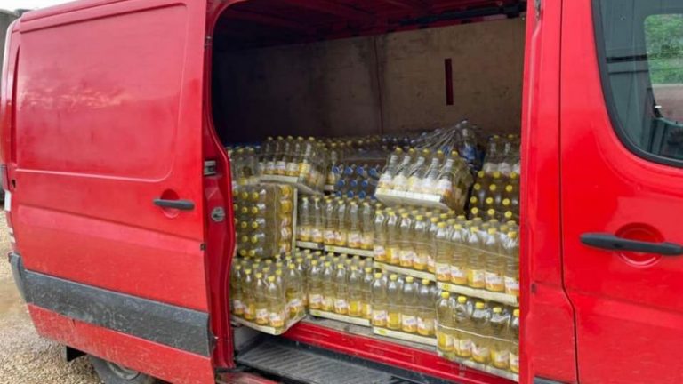 Dogana e Kosovës kap 750 litra vaj të kontrabanduar nga Serbia