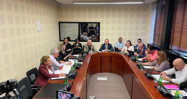 Dreshaj i drejtohet Latifit: Ministër kur don me ja nis punës?