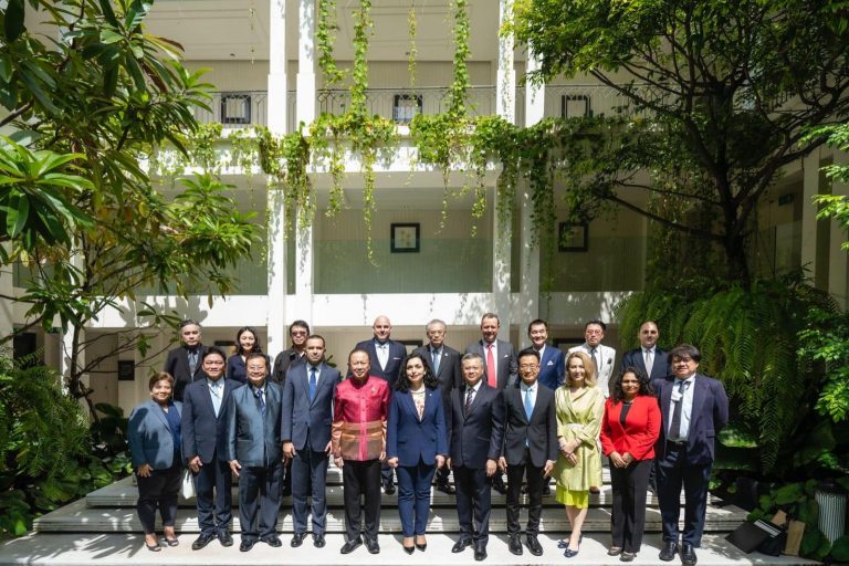 Presidentja Osmani kërkon që bizneset tajlandeze të investojnë në Kosovë