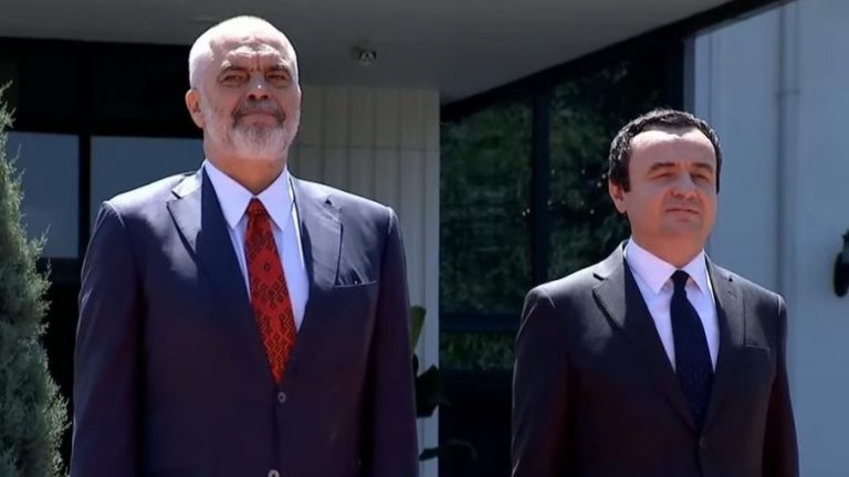 Arrin Edi Rama, pritet me nderime shtetërore nga Kurti