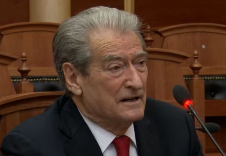 Berisha thotë se Rama ka marrë udhëzime nga Serbia që të rrëzojë Kurtin