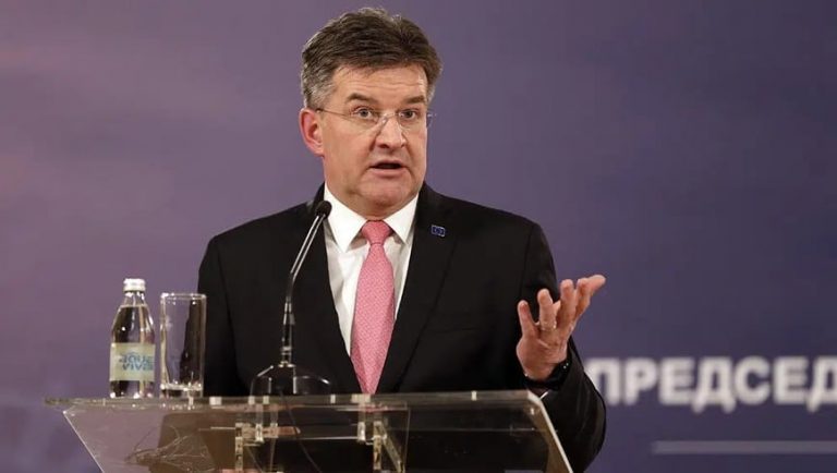 Lajçak: Kemi dy muaj kohë për të gjetur një zgjidhje për targat