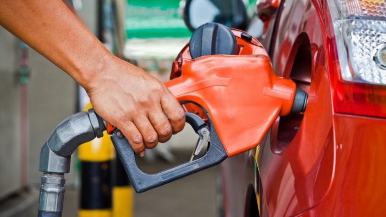 Bien sërish çmimet e naftës dhe benzinës