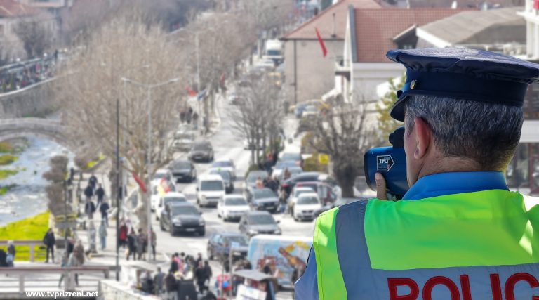 Tentoi të pajiset rrejshëm me patentë shoferi të Kosovës, zbulohet nga organet kompetente