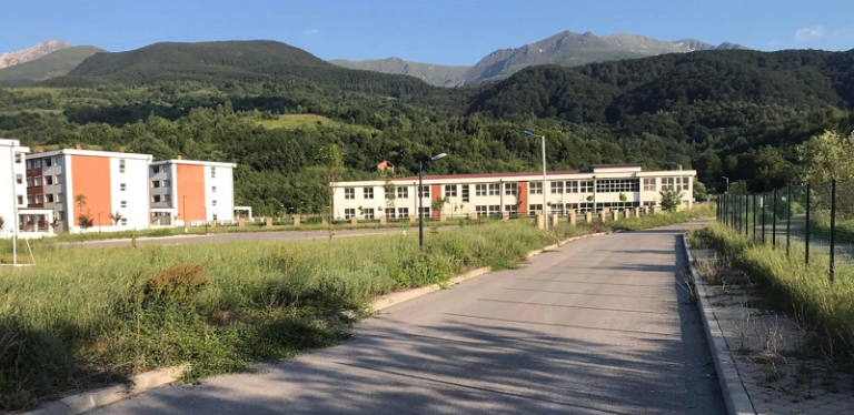 Miliona nga buxheti i Kosovës për objekte të lëna pas dore në komunat me shumicë serbe