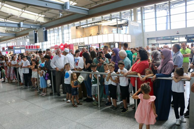 Bashkësia Islame e Kosovës: 741 kosovarë e kryen haxhin këtë vit