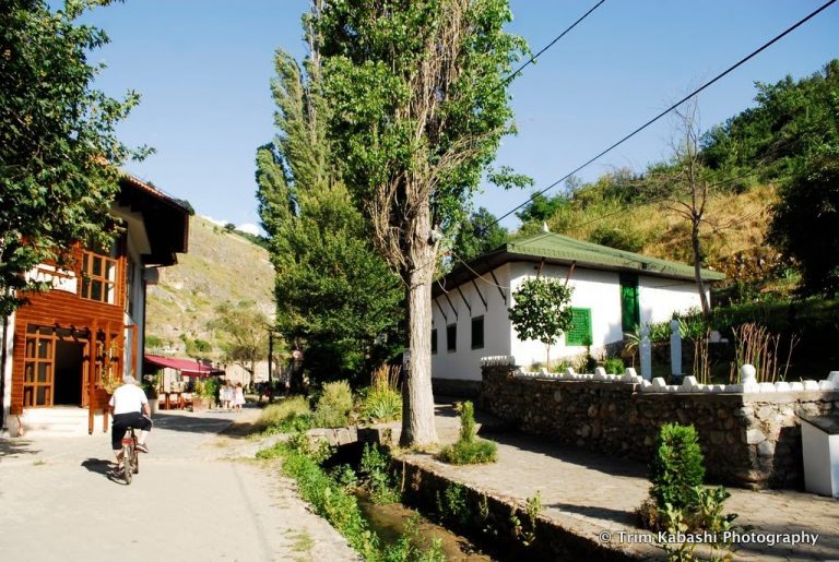 Kapen me drogë dy të rinj në Prizren