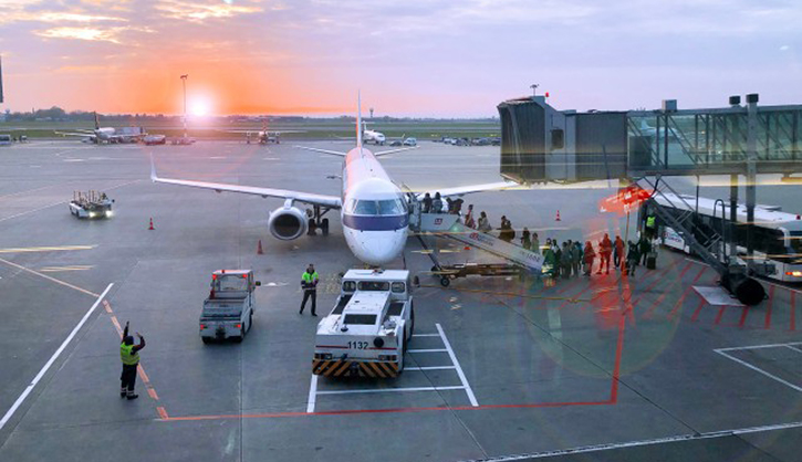 Anulohen mbi 25 mijë fluturime në gusht