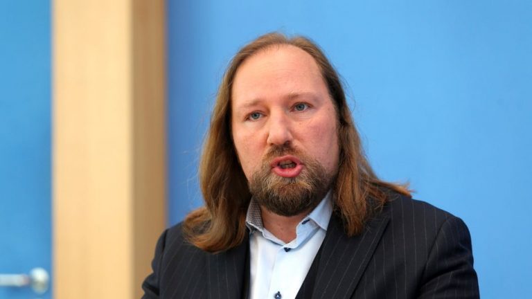 Deputeti gjerman kërkon liberalizimin e vizave për Kosovën