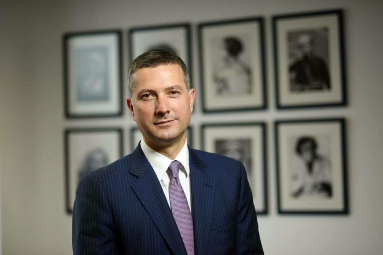 Çollaku: Kosova s’mund të hyjë në BE pa njohjen reciproke me Serbinë