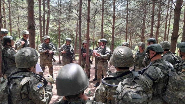 Qeveria miraton misionin e FSK-së në Shqipëri për kërkim-shpëtim