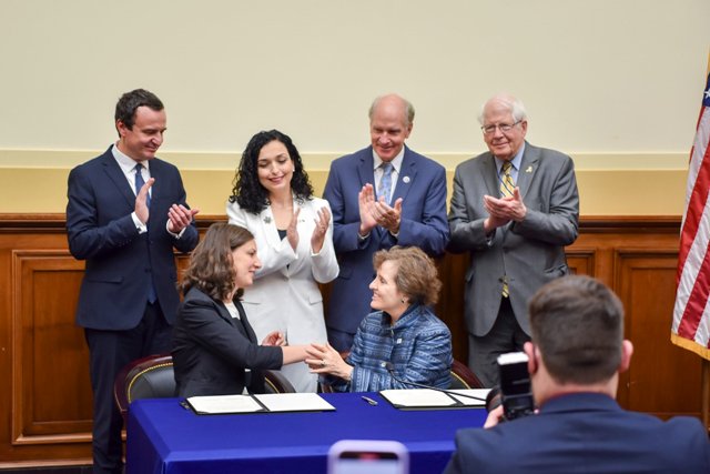 Rizvanolli: Jam krenare që nënshkrova në emër të Kosovës marrëveshjen e MCC-së