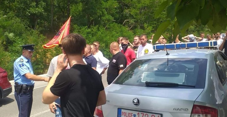 ‘Shqiponjat e Zeza’ s’lejuan studentët serbë të vizitojnë Prekazin