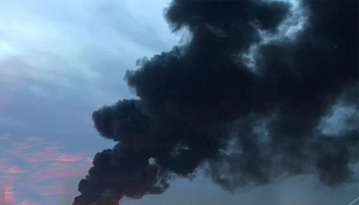 Përfshihet nga zjarri një fabrikë peleti në Prizren