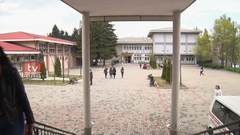 UPz hap dyert për studentët e rinjë