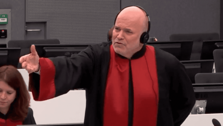 Avokati i Thaçit: ZPS-së do t’i dorëzojmë dokumente të krimeve serbe