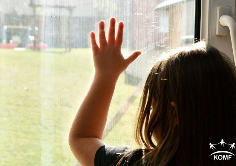 Gjashtë fëmijë të braktisur këtë vit në Kosovë, kërkesat për adoptim në rritje