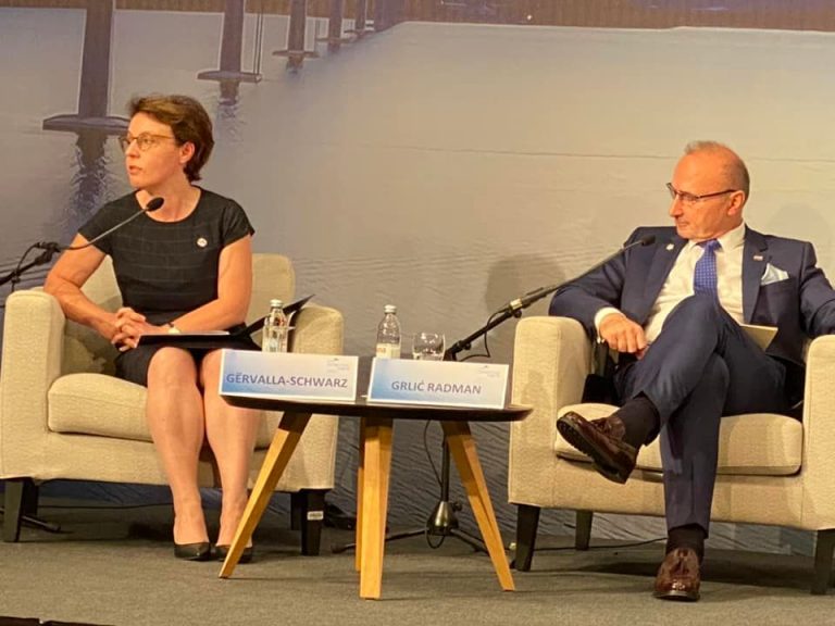 Gërvalla pjesë e panelit kryesor në Forumin e 15-të Ndërkombëtar të Dubrovnikut