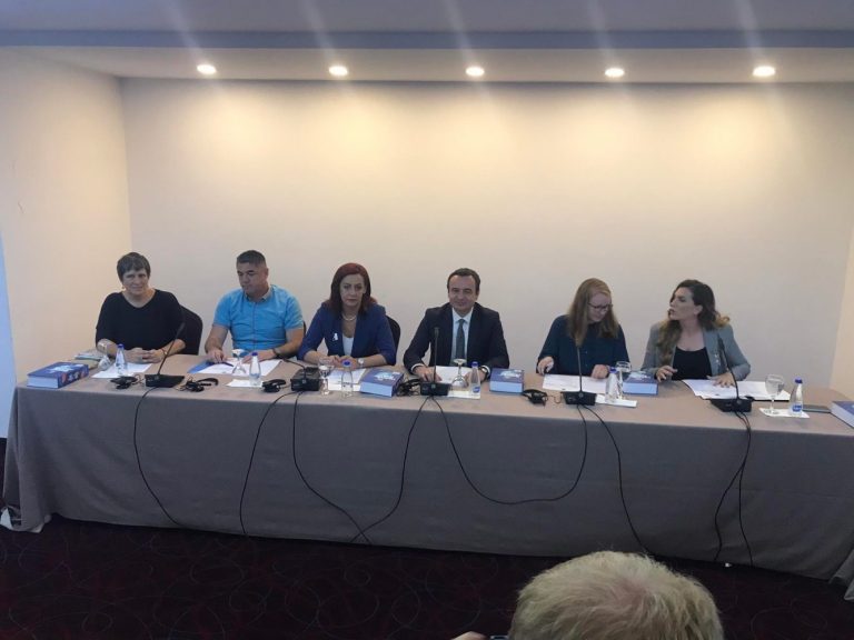 100 praktikantë të komuniteteve do të kryejnë praktikë në qeveri e komuna