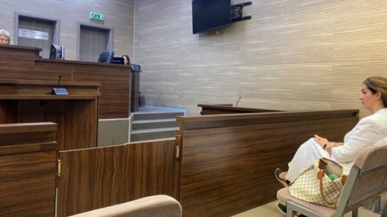 Nagavci e konsideron veten të pafajshme për posedimin e sprejit dhe thotë se nuk e ka dëmtuar askënd