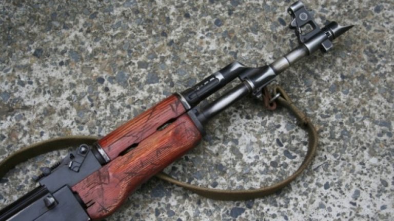 Gjuajte me kallash në Krushë të Madhe, policia arreston dy persona